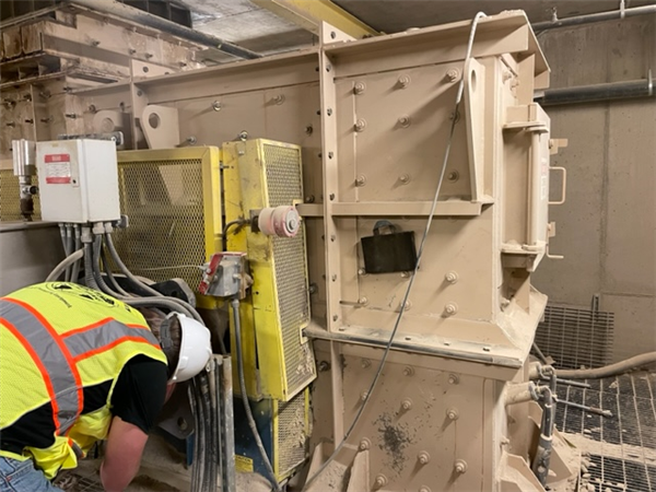 Metso Af-5-36mn-11.5-20ph 36" W X 11'6" L Pulley To Pulley Ore Apron Feeder)